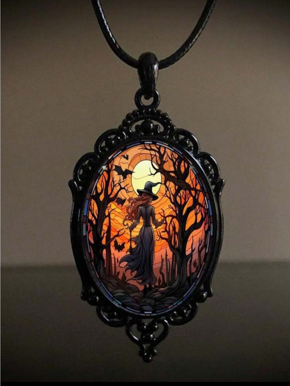 Witchy Vibes Cameo Pendant Necklace NEW 🏷️
